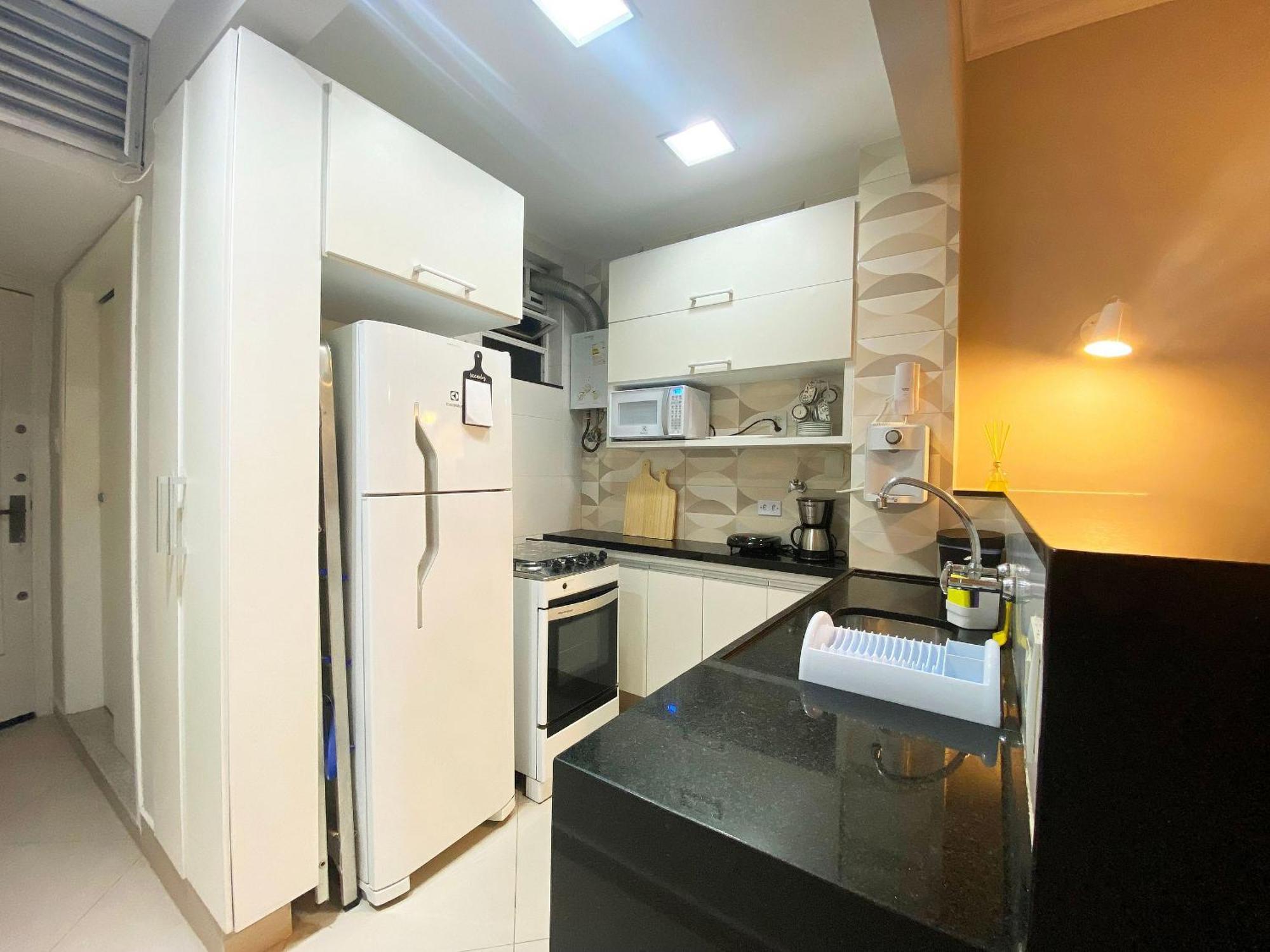 M27 - Apto A 3 Minutos Da De Copacabana Apartamento *